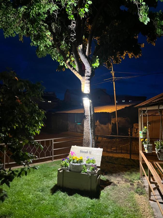 Street51 Pansiyon Erivan Dış mekan fotoğraf