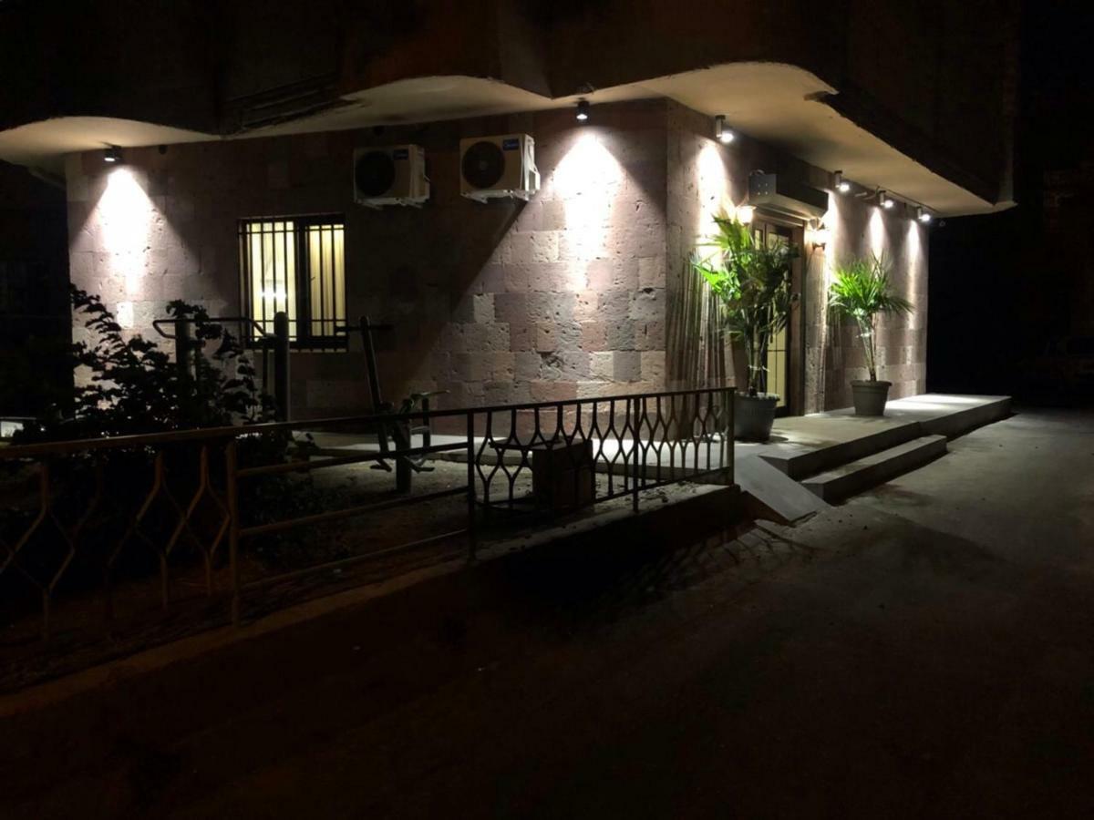 Street51 Pansiyon Erivan Dış mekan fotoğraf